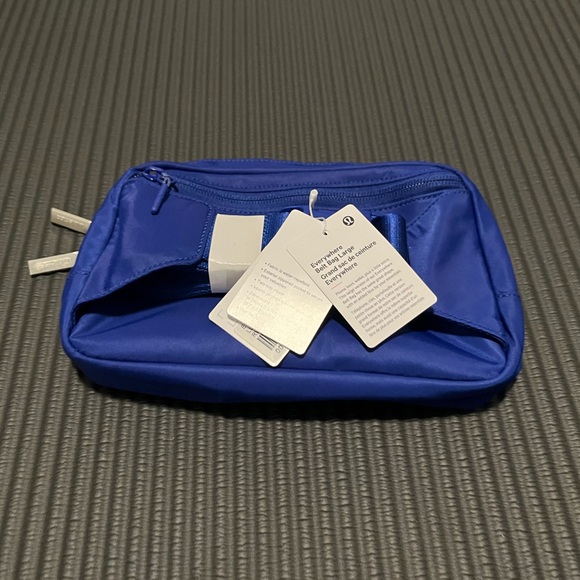 Lululemon Athletica Cobalt Blue Everywhere Belt Bag Large - Picture 5 of 5